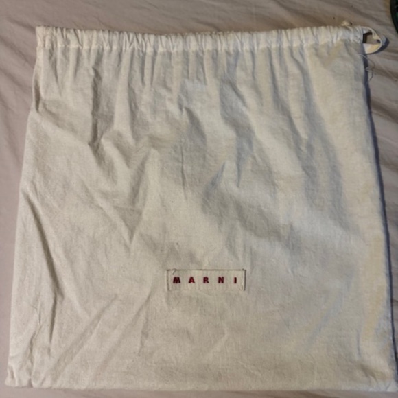 Marni Venice Small Bag in black leather - Picture 3 of 12